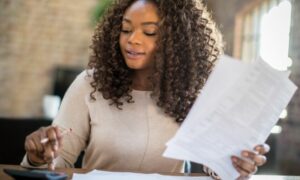 woman calculating costs (1)